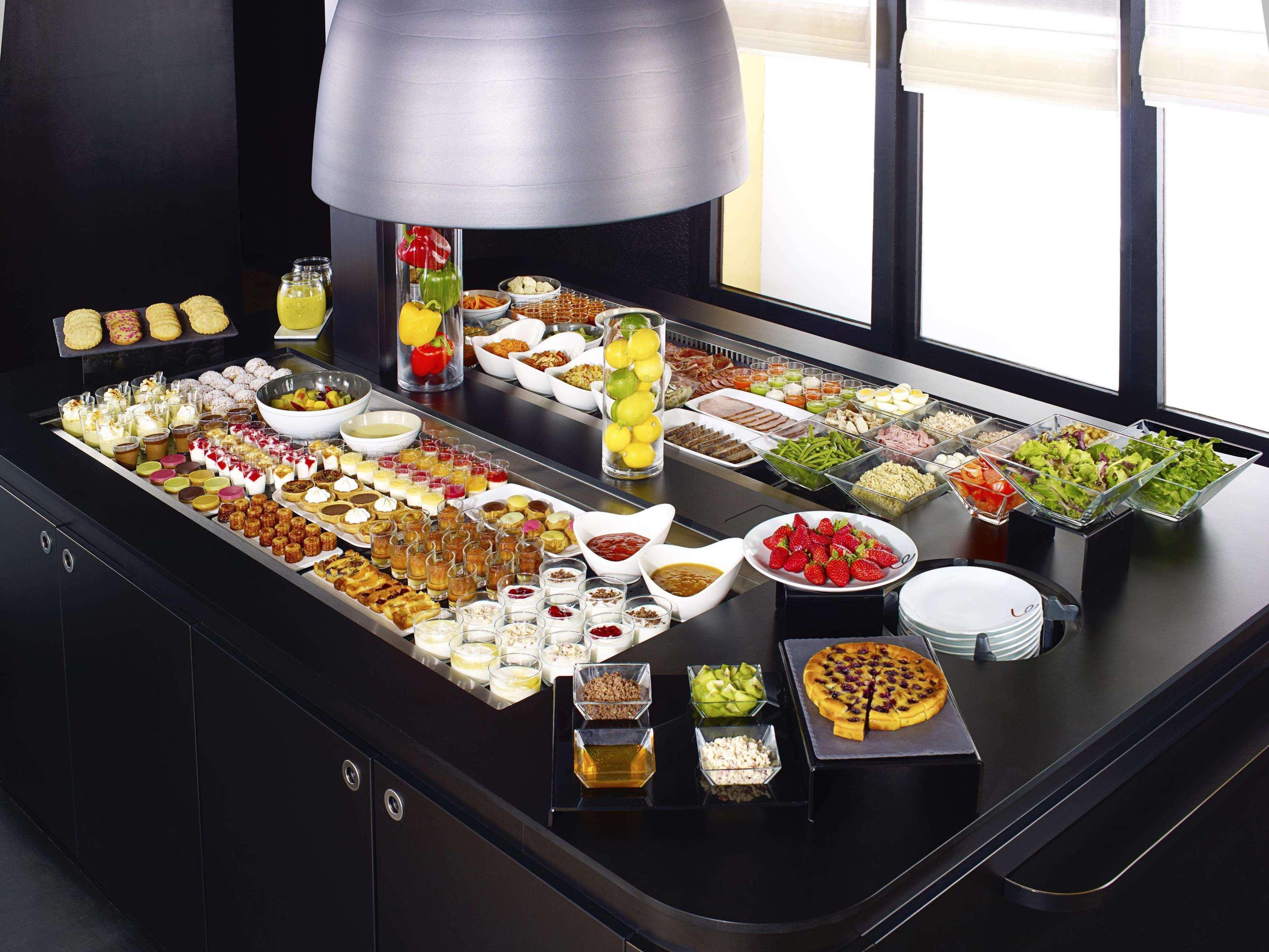Campanile Calais Hotel Екстериор снимка